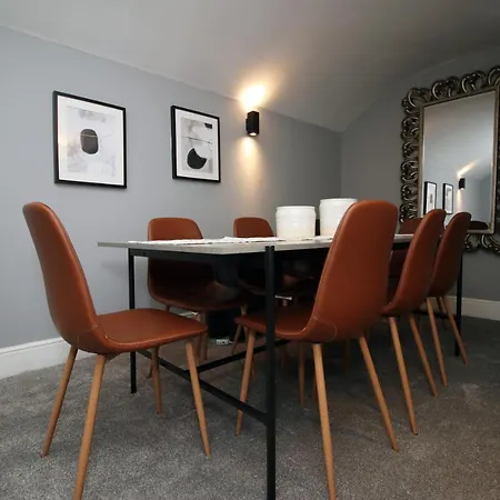 Canynge Square By Mgroupsa * Bristol
